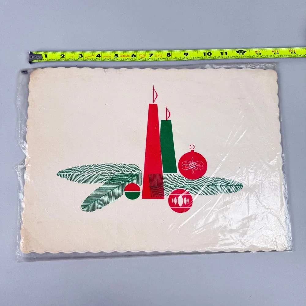 Vtg Medallion Placemats Christmas Candles Ornaments Vintage Paper 16 Count 10x14